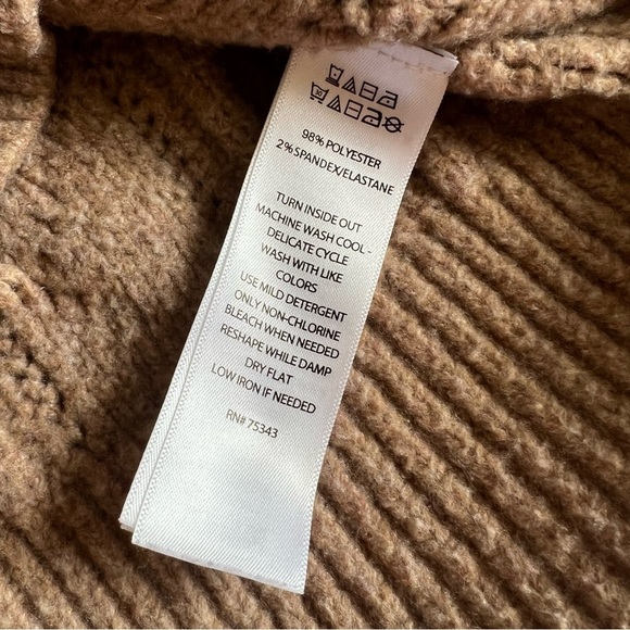 Women’s Sz S Ruffle Up Knit Sweater Preppy V Neck - Picture 7 of 8